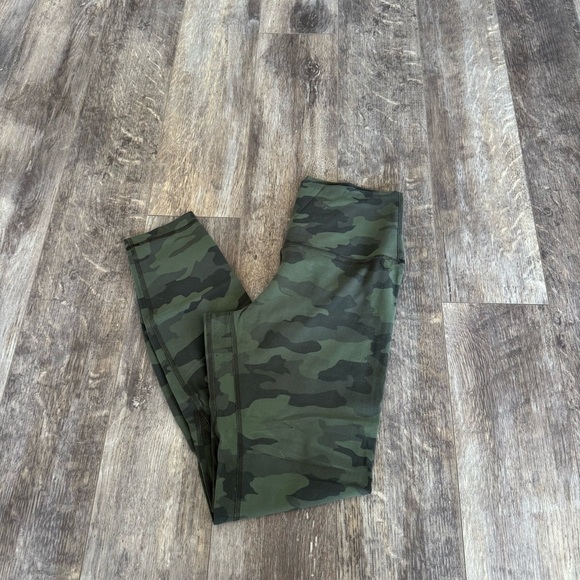 Lululemon 🍋 LULULEMON ALIGN™ PANT II 25" - Heritage 365 Camo Green Twill Multi - Picture 8 of 8